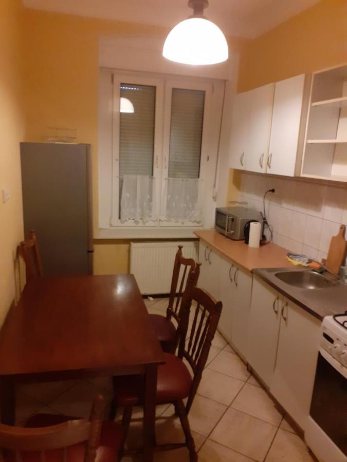 Kamienica Apartment Gniezno Exterior foto